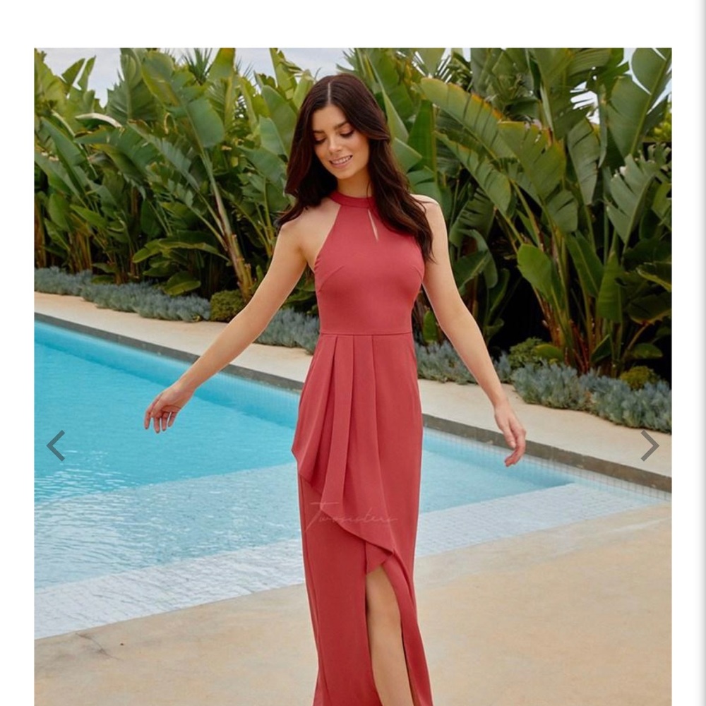 Aubree Dress in Watermelon-Fully lined and Concealed zip closure at back